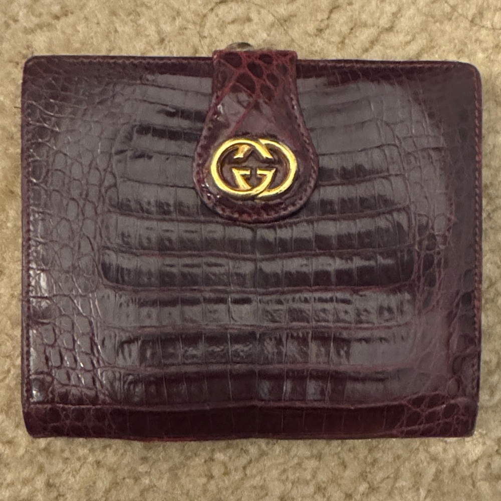 Gucci Croc-Embossed Leather Wallet in Plum with Gold GG